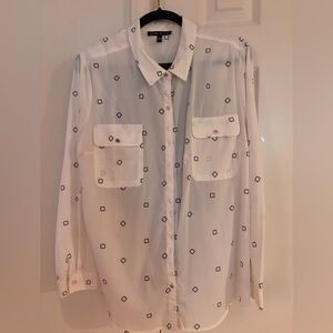 NWOT ~ Como Black White & Black Van Cleef Design Button-Up Blouse